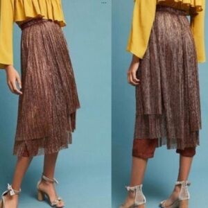 NWT Anthropologie Maeve Bronze Metallic Skirt with pants underneath. Size 2P‌